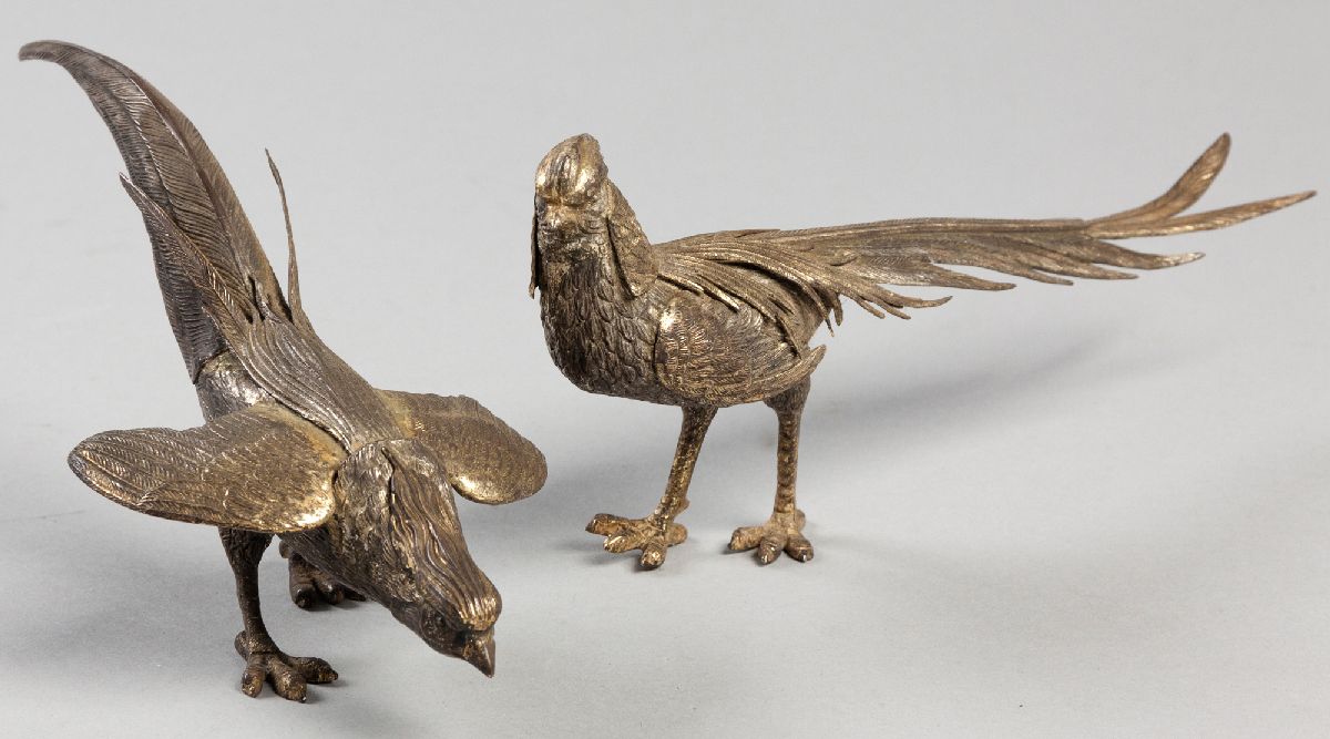 A PAIR OF 20TH CENTURY SPANISH SILVER PHEASANTS BY DIONISIO GARCIA GOMEZ, the well decorated