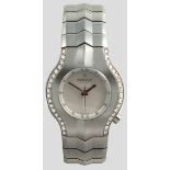 A TAG HEUER LADIES WRISTWATCH, stainless steel case and bezel on a stainless steel bracelet, the