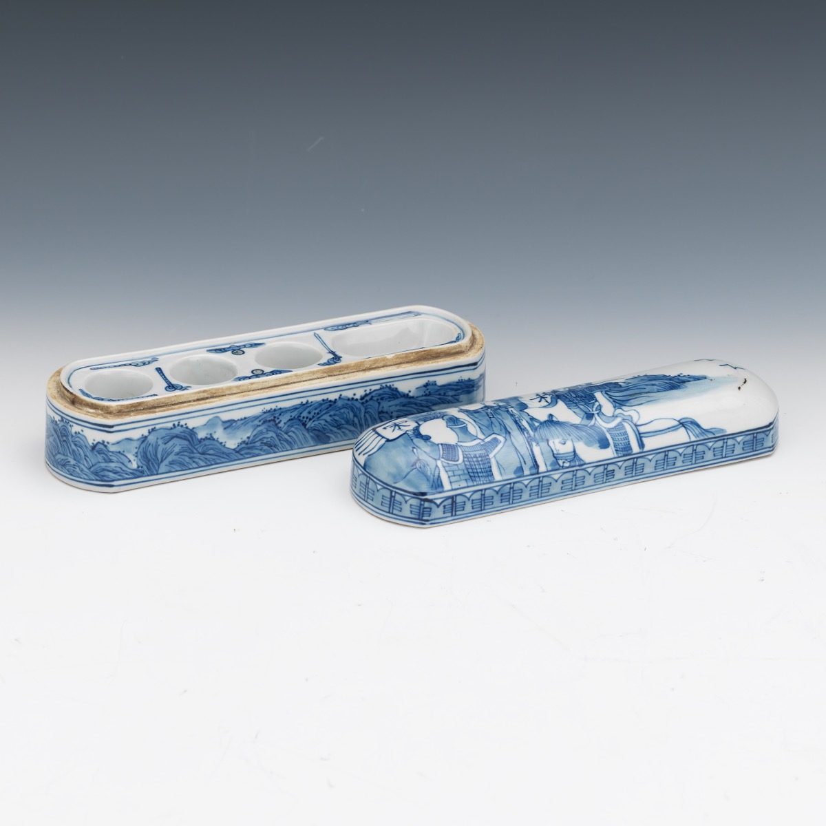 Two Porcelain Table Items - Image 6 of 8