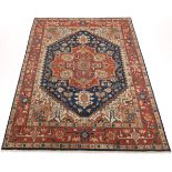 Fine Hand Knotted Heriz Serapi Carpet