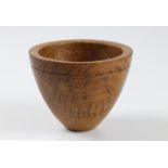 Jules Tatersall (UK) brown oak bowl 8x10cm. Signed