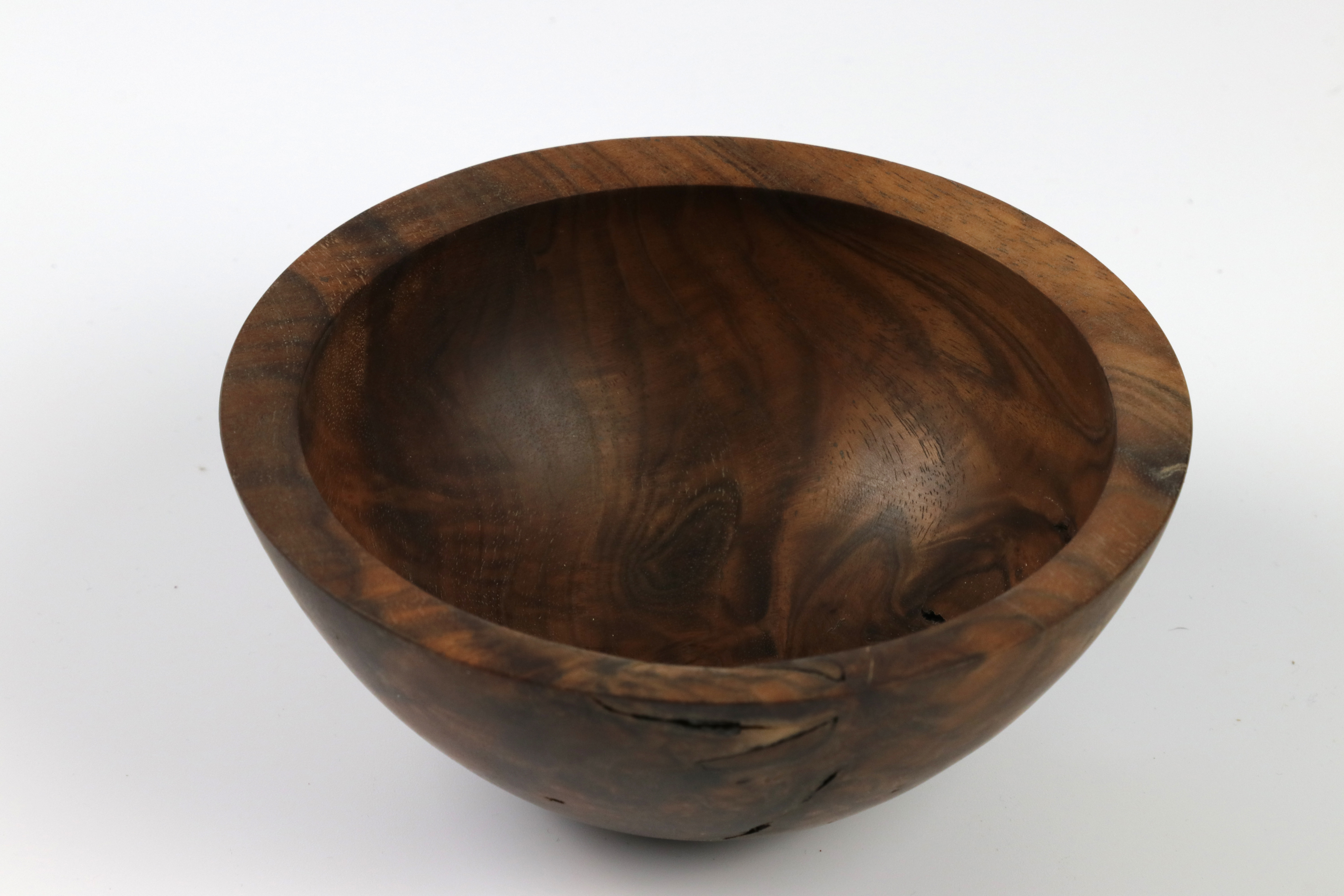 Les Thorne (UK) walnut bowl 6x14cm. Signed - Image 2 of 3