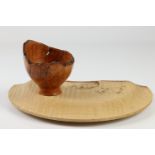 Nick Cook (USA) unknown burr natural edge bowl 9x8 cm with souvenir part turned platter from Ray Key