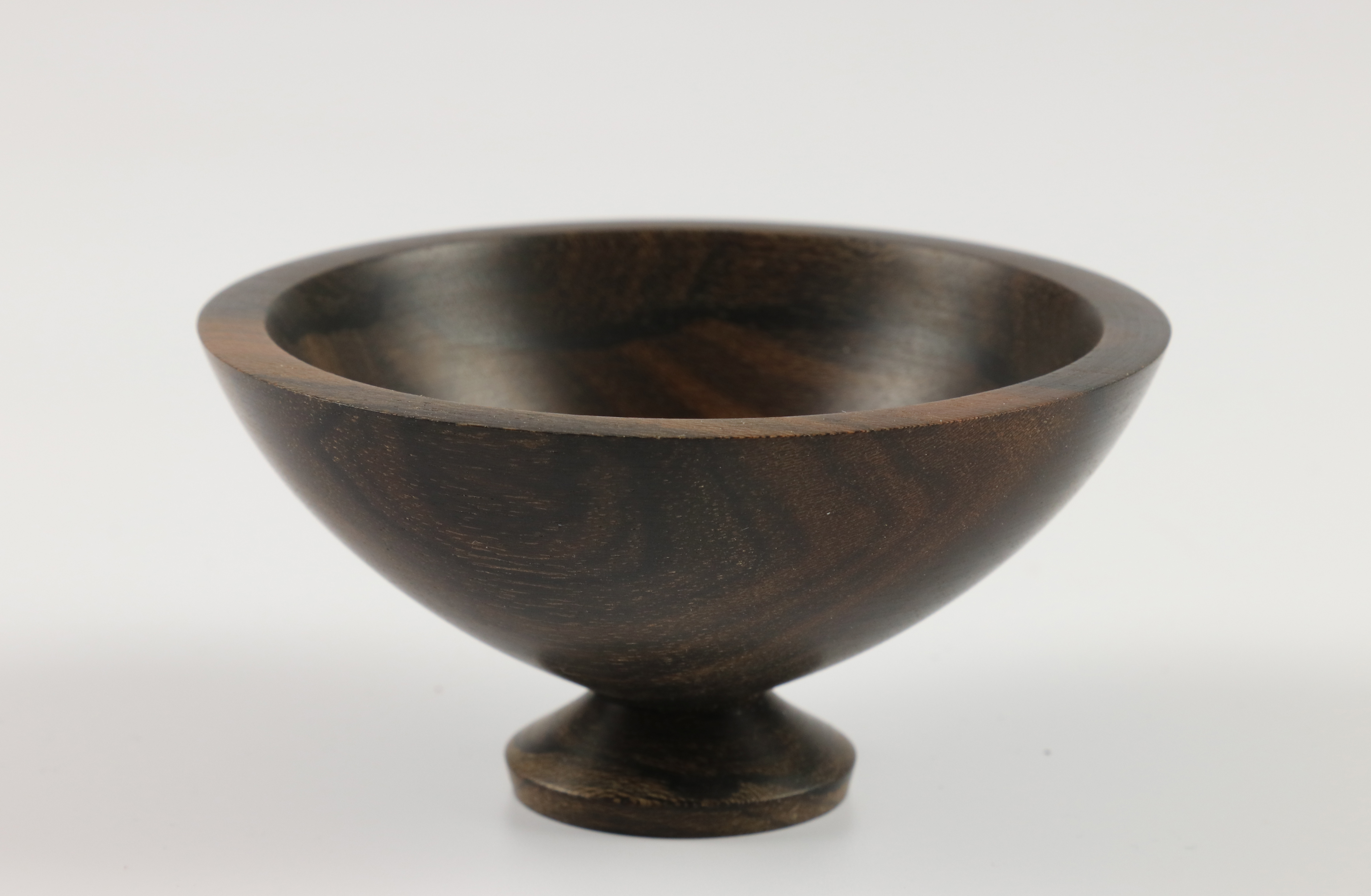 Dave Regester (UK) Zircote bowl 5x9cm. Signed