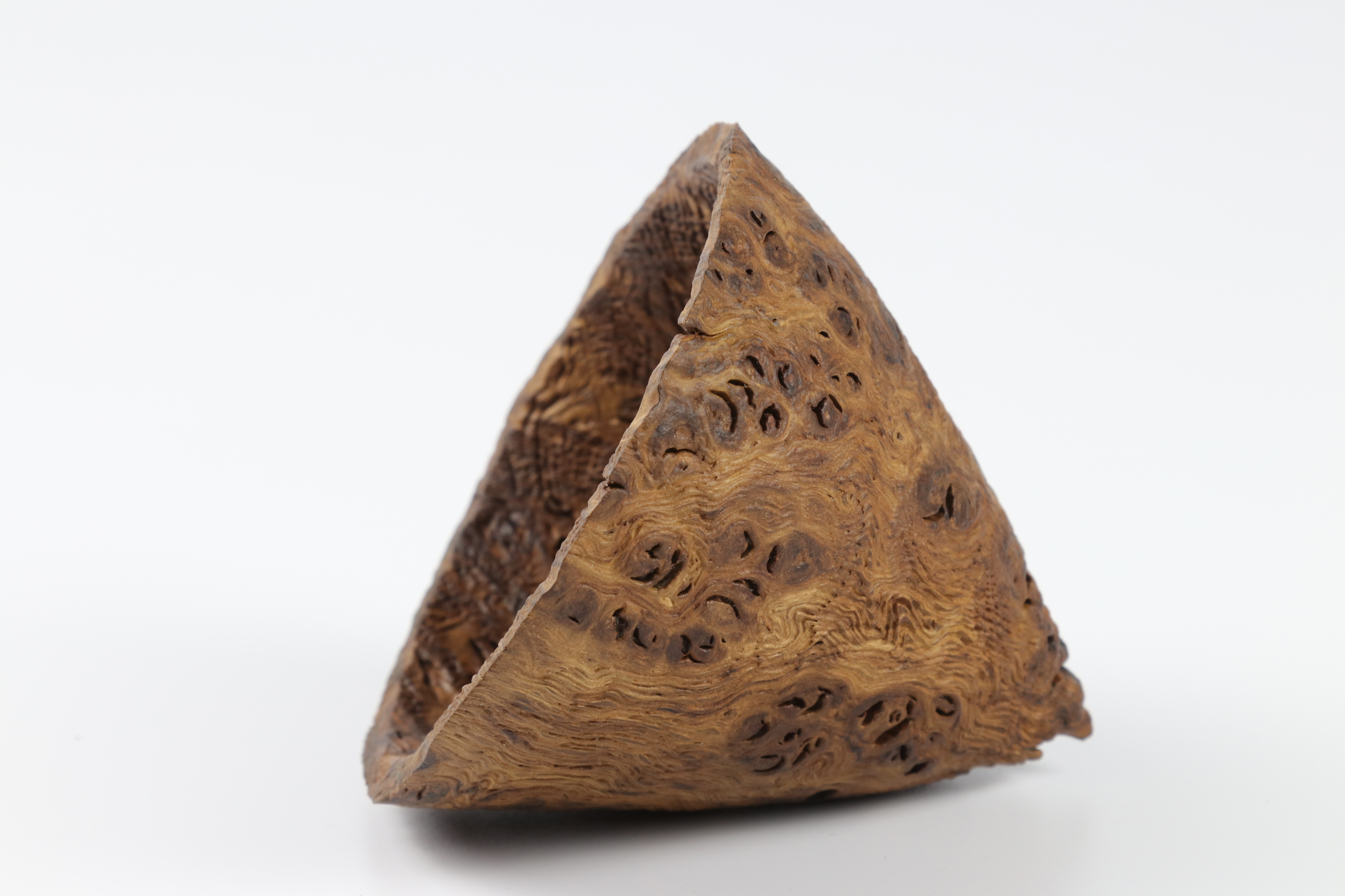 Pascal Oudet (France) burr oak textured cone 8x10cm. Not signed