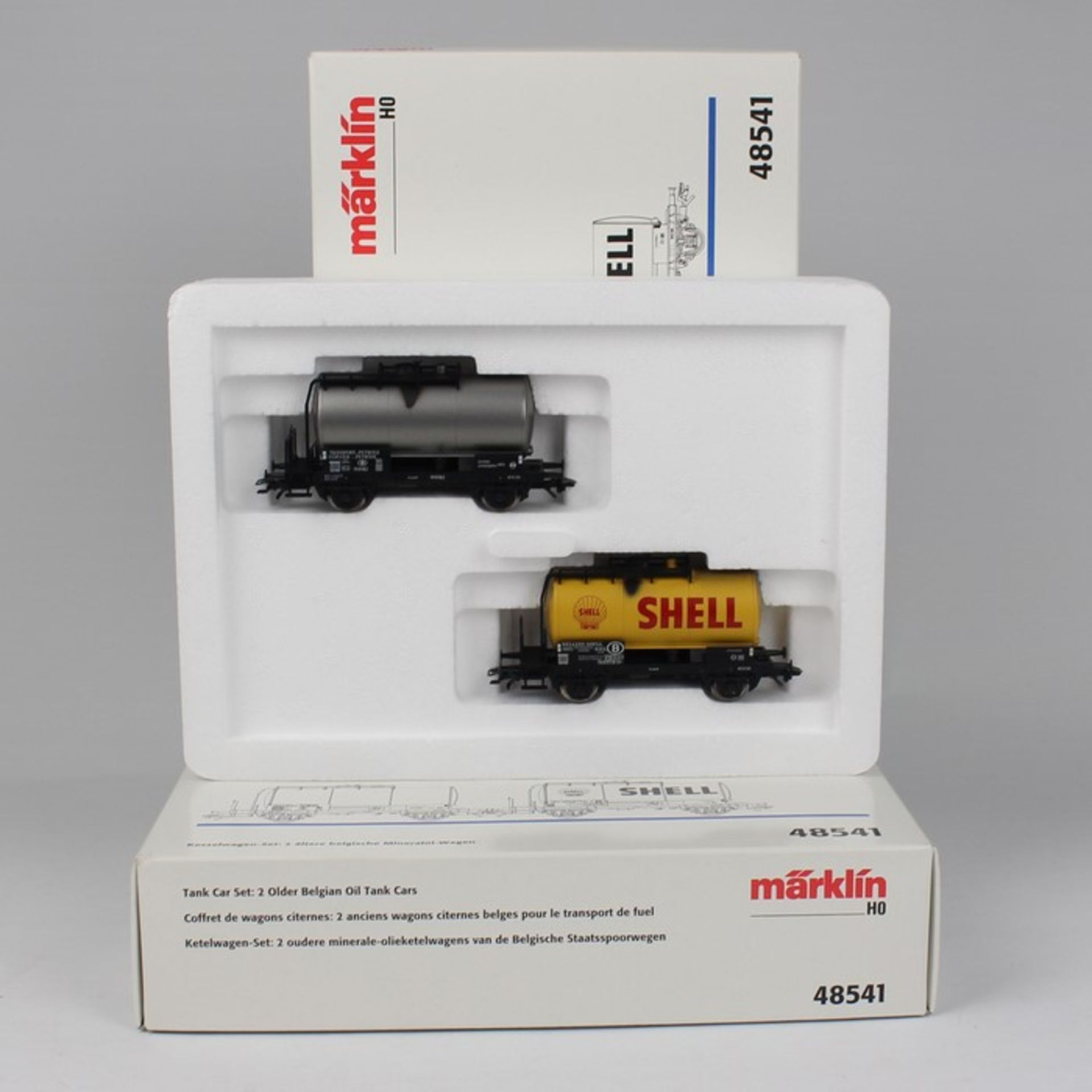 Märklin - Eisenbahn2 Güterwagensets 48541, ältere belgische Mineralöl-Wagen, enthalten je 2