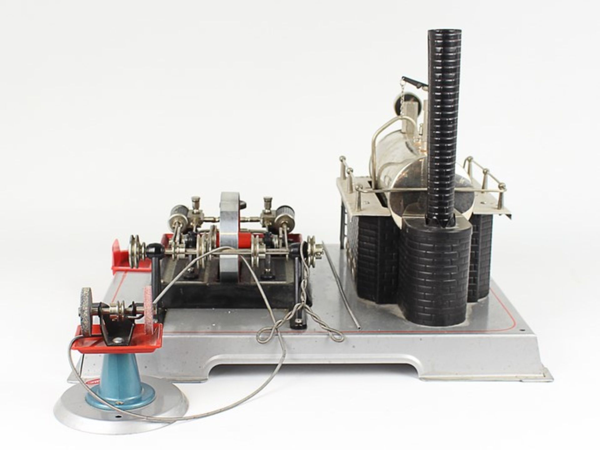 Wilesco - Dampfmaschineliegende Dampfmaschine D22, Schwungrad, 2 Zylinder, Dampfabsperrventil, - Bild 2 aus 2