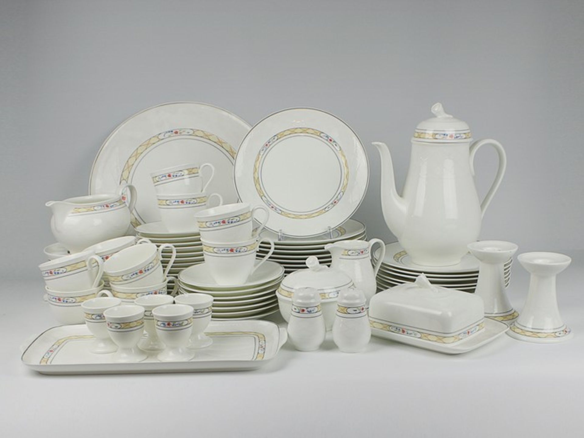 Villeroy & Boch - Kaffeeservice84 Teile, schwarze Stempelmarke, 175 Jahre Mettlach, Bone China,