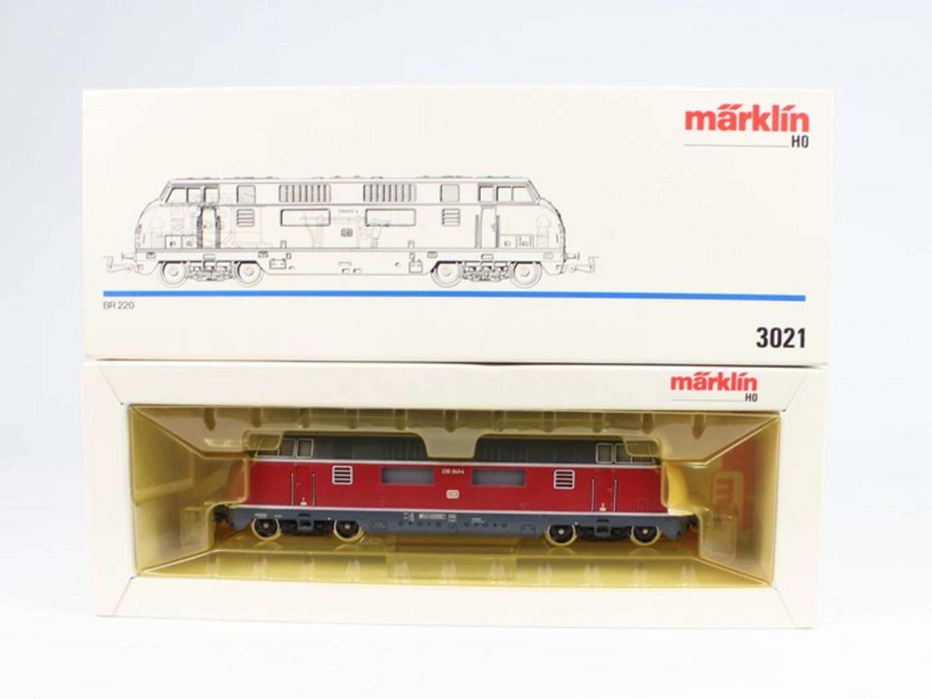 Märklin - EisenbahnDiesel-Lok 3021, BR 220, 220 043-4 DB, rot, OK, unbesp.