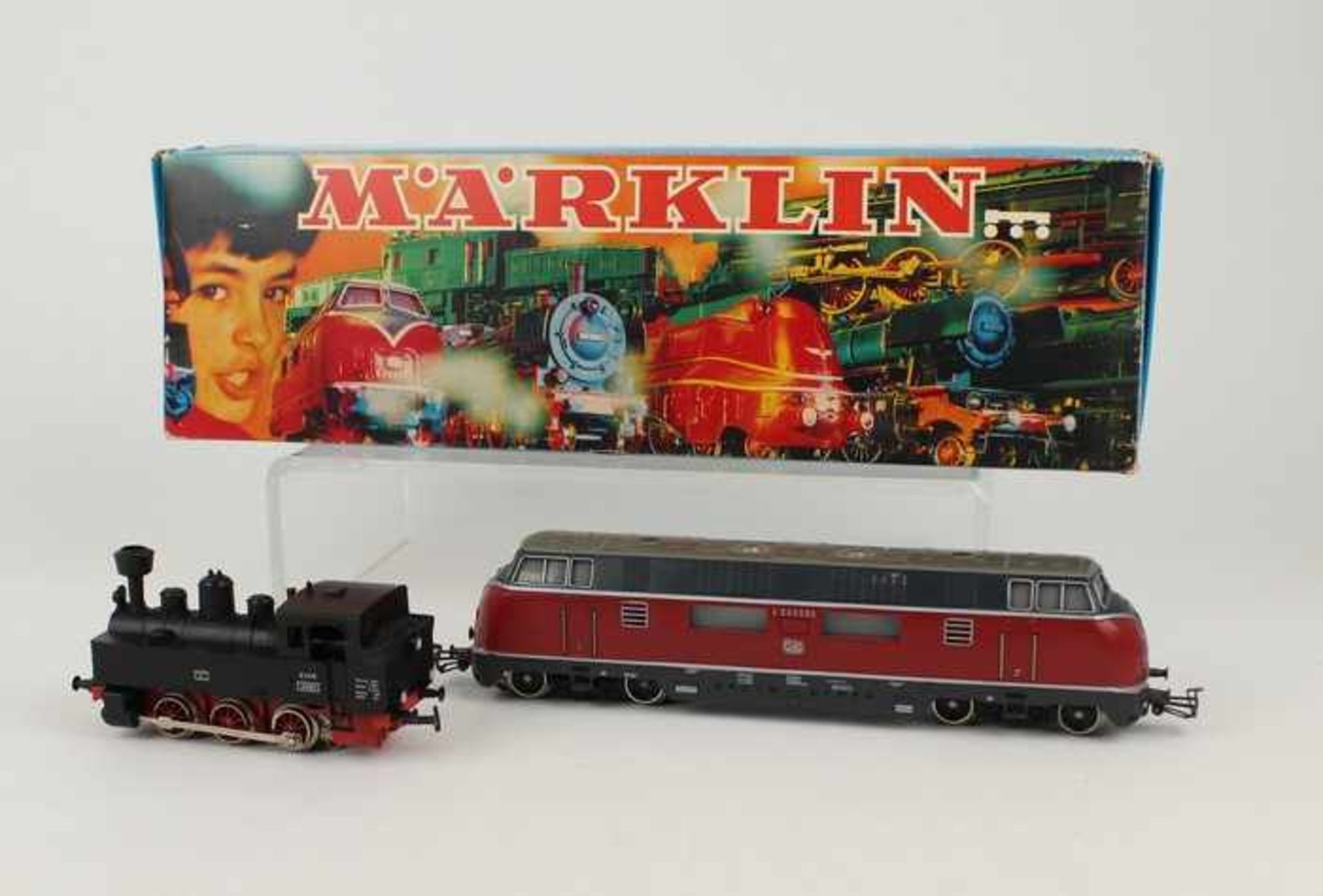 Märklin - Eisenbahn2 Loks, H0; 1x Diesellok V 200 der DB, 3021, BR 200 060, rot-schwarz, um 1970-84;