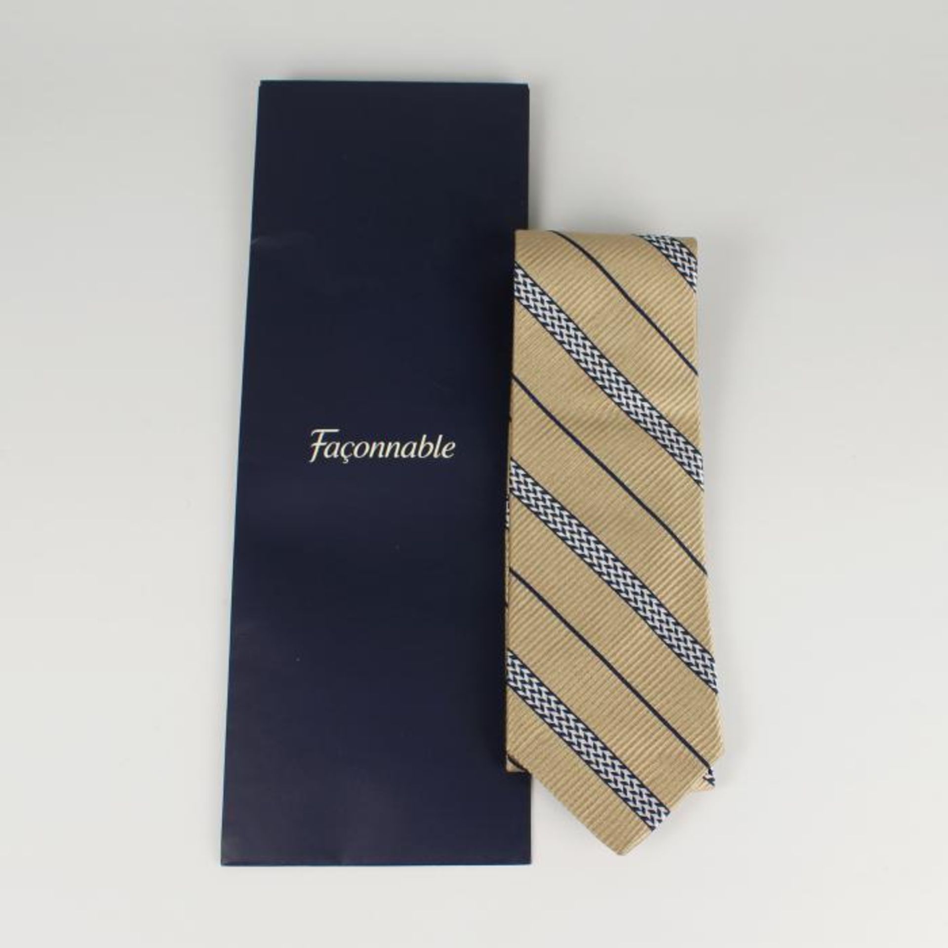 Faconnable - Krawatte100 % Seide, strukturiertes Streifendessin in gold, silber, blau, neu