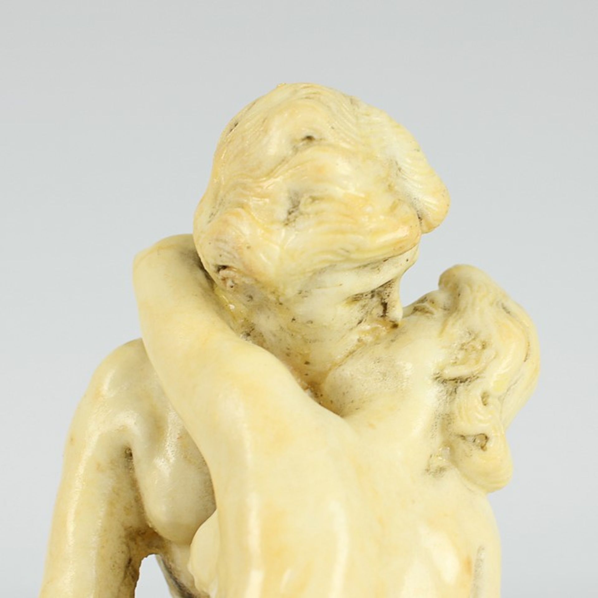 Figur20.Jh., Maße, gelblich lackiert, nach August Rodin "Der Kuss", vollplastische Figurengruppe - Bild 4 aus 6