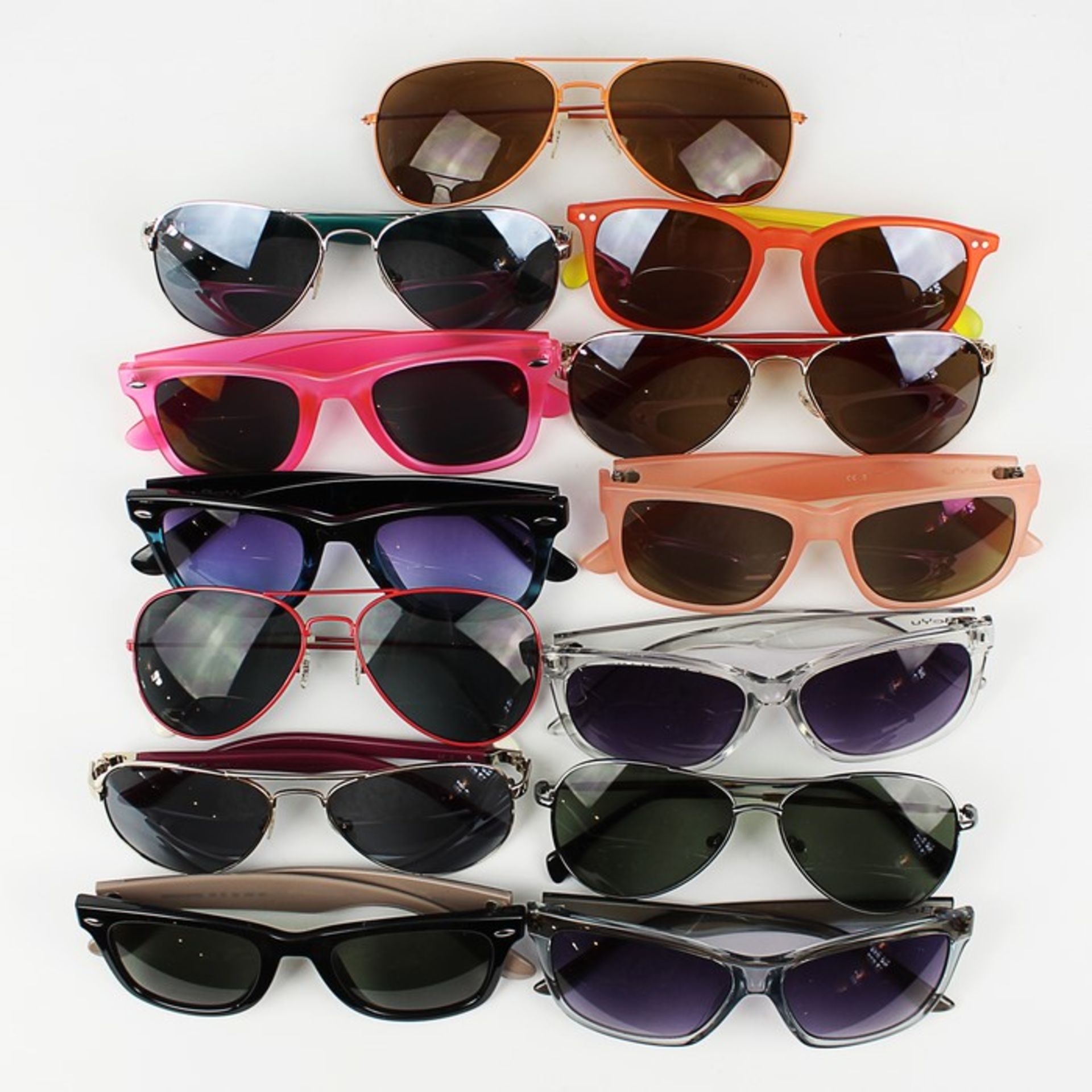 Sonnenbrillen13 versch. Modelle, Marke Beyu, Kunststoff, Metall, mit UV-Schutz, ungetragen