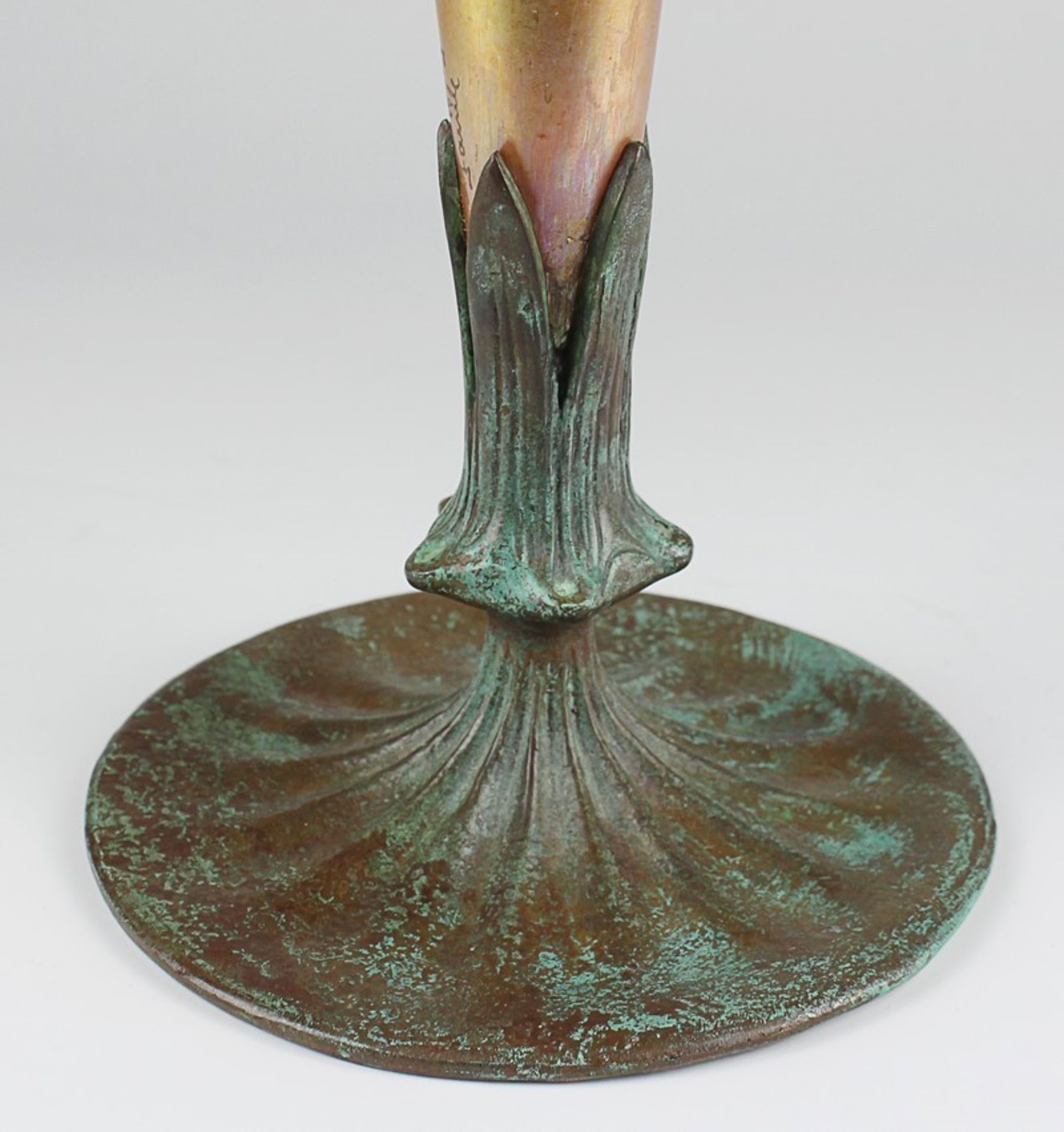 Tiffany - Trompetenvaseum 1900/10, Jugendstil, Louis Comfort Tiffany, New York, sog. Favrile-Glas, - Bild 4 aus 11