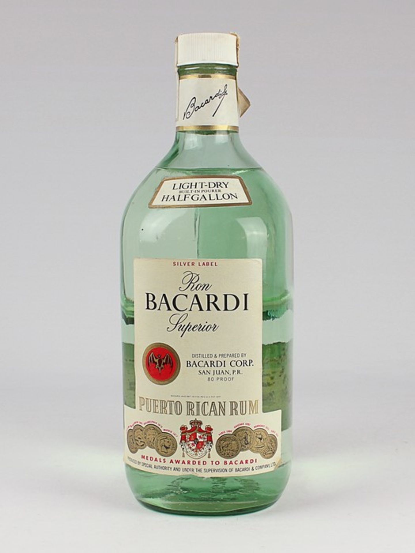 Rum - Bacardi1 Fl., Half Gallon, Bacardi Superior, weißer Rum, ältere Abfüllung, Alterssp.,