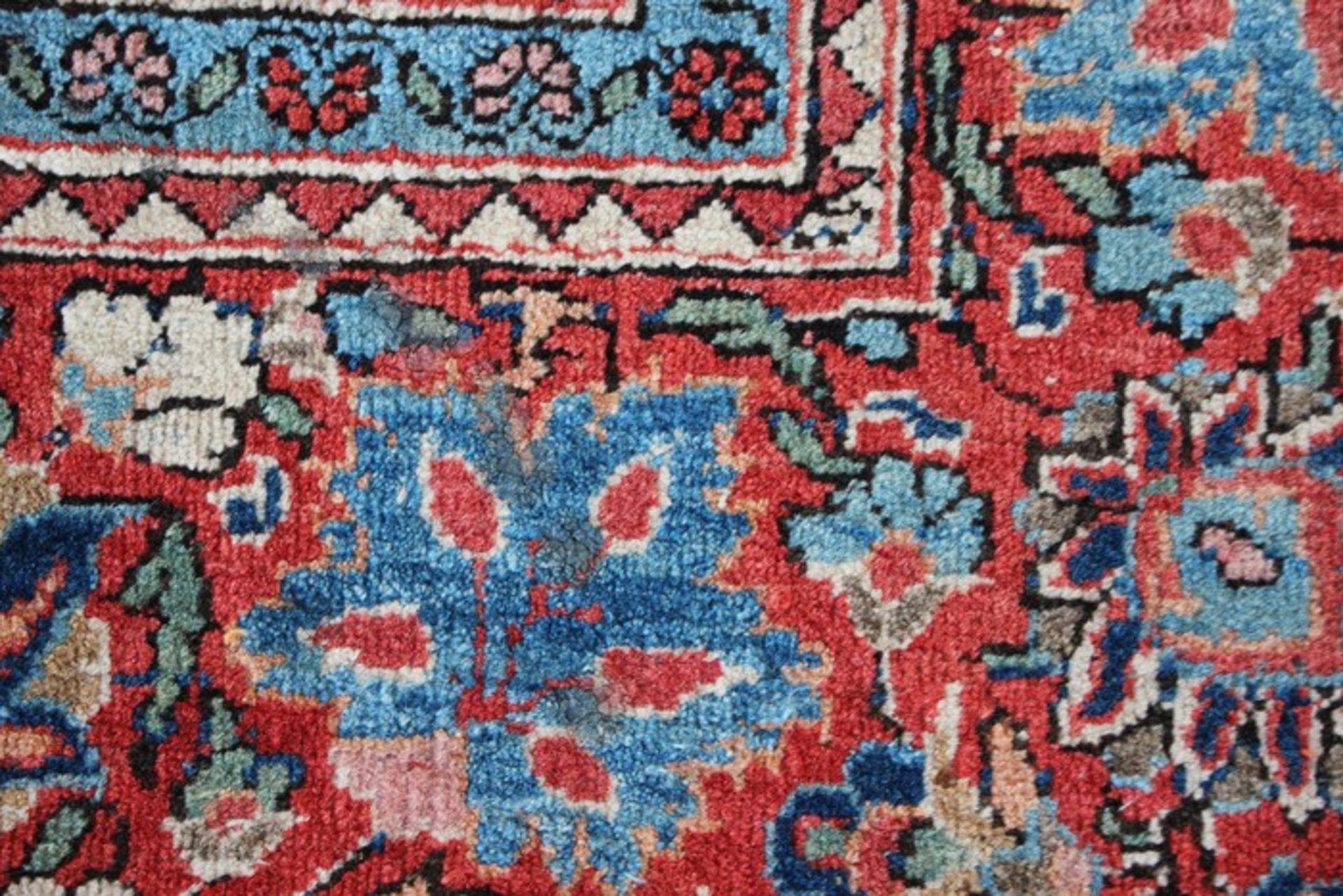 Orientbrückeum 1960, Persien, Keshan, Baumwolle/Wolle, zentrales Medaillon auf blauem Feld, - Image 4 of 8