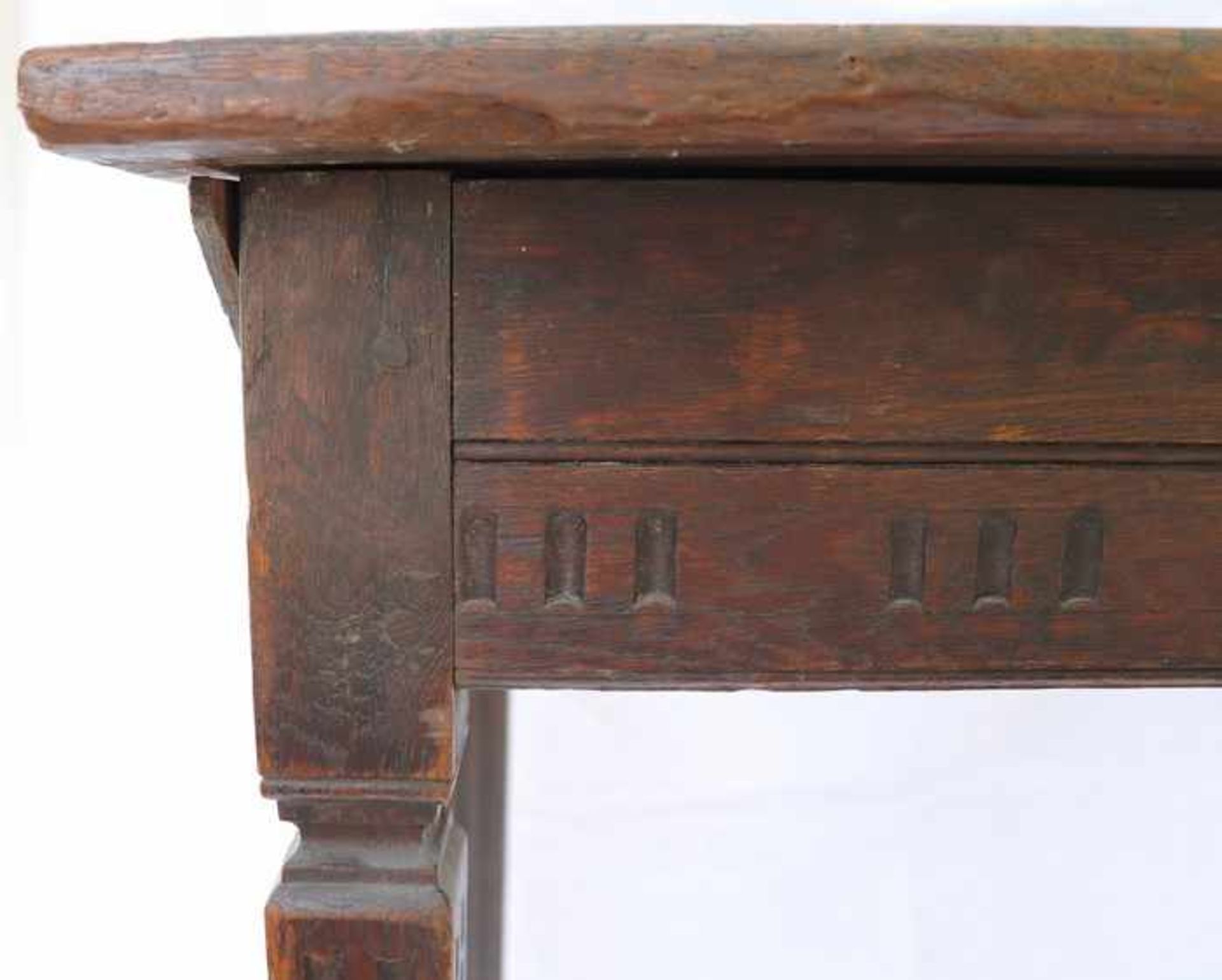 Louis-Seize - Tischum 1800, deutsch, Eiche dunkel, massiv, konische Vierkantbeine, gerade Zarge, - Bild 8 aus 12