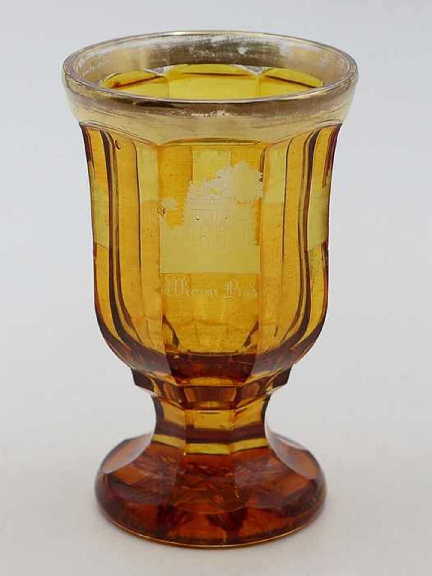 Bäderglas19. Jh., bernsteinfarbenes Glas, runder Stand m. aufwendigem Bodenstern, breiter fac. - Bild 3 aus 4