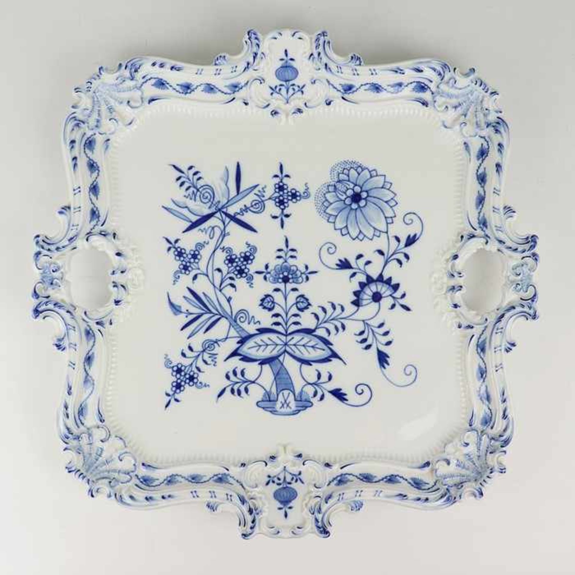 Meissen - Prunkplatte2000, blaue Schwertermarke, 1 Schleifstrich unter Marke, Rokokostil, - Bild 2 aus 4