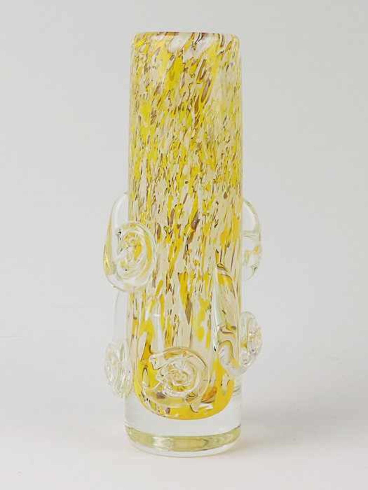 Vasefarbloses dickw. Glas, runder Stand, hoher zylindrischer Korpus, abgerundeter Mündungsrand, in - Bild 2 aus 2
