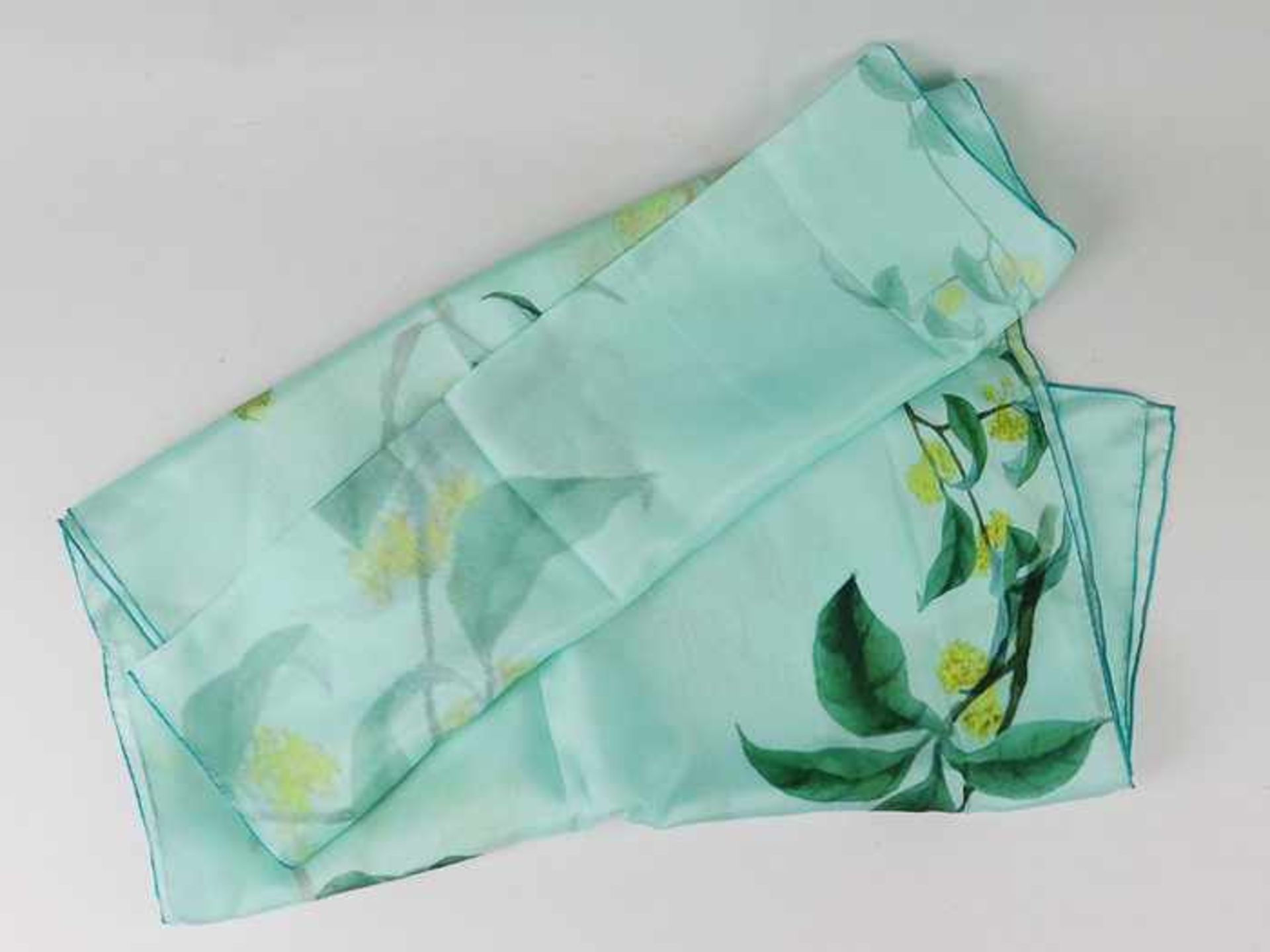Susan Carlington - SeidenschalChina, Seide, türkis mit grün, gelben Blütenzweigen, OK, neu, ca. - Bild 2 aus 4