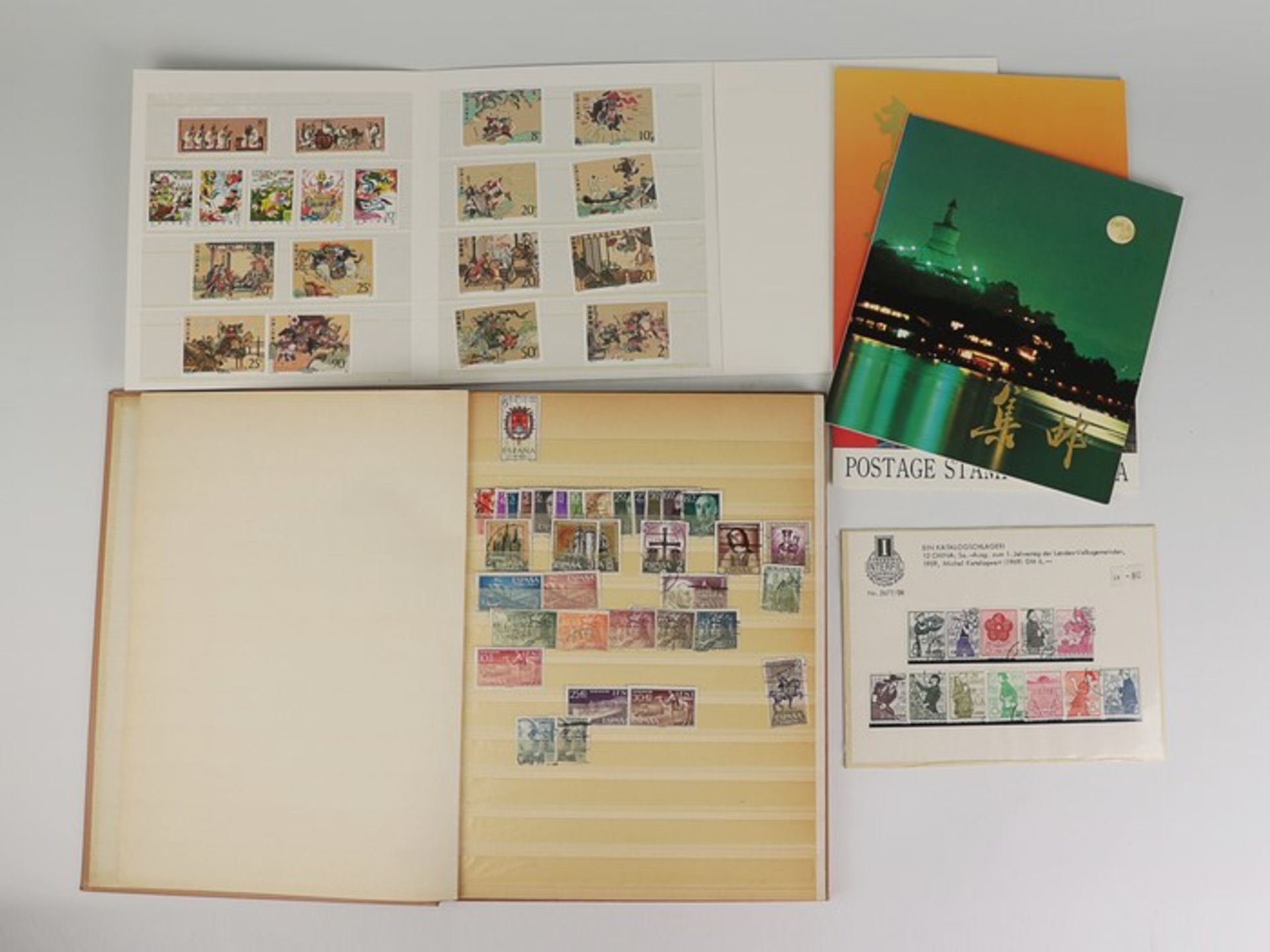 Briefmarkenalbum - Weltab ca. 1980, Steckalbum, versch. Länder, Australien, Indien, San Marino, u.