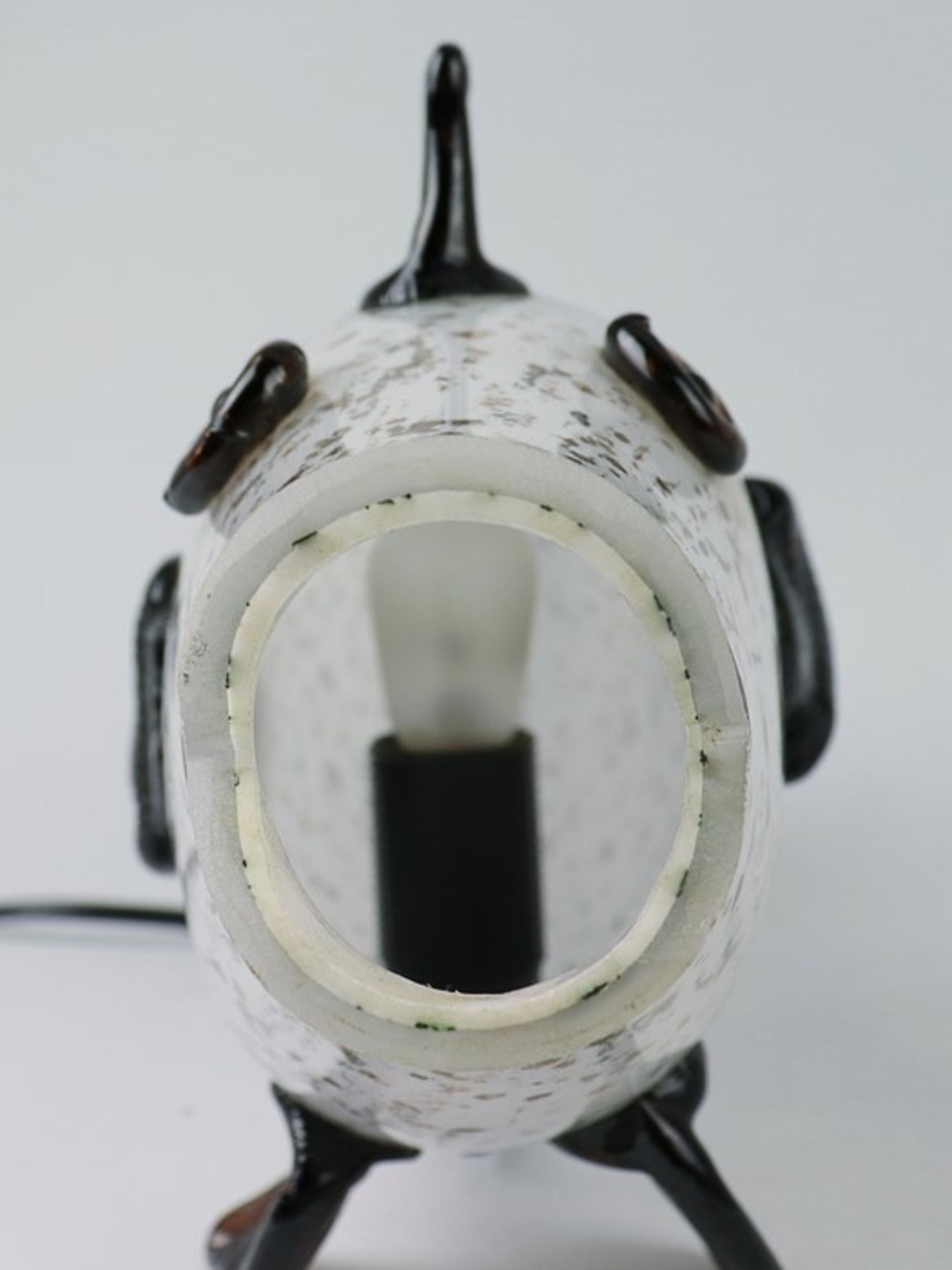 Murano - Fischlampe20.Jh., farbloses Glas, opakweiß unterfangen, plastische Ausführung eines - Bild 4 aus 5