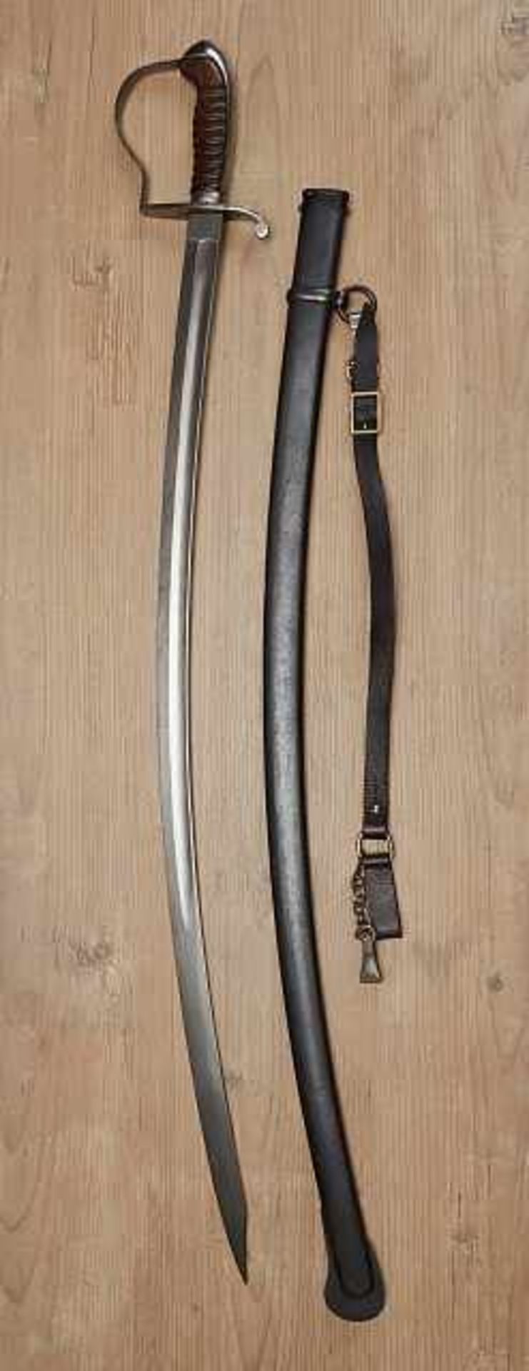Weimarer Republik - Reichswehr : NCO Sword.Marked on ricasso to F.W. HOLLER, SOLINGEN. Silvered hilt