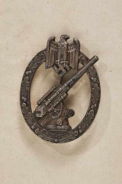 Deutsches Reich 1933 - 1945 - General Awards - Army Awards & Decorations : Army FLAK Badge.Maker