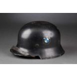 Deutsches Reich 1933 - 1945 - Zeitgeschichtliche Objekte : BMW Factory Air Raid Protection Helmet.