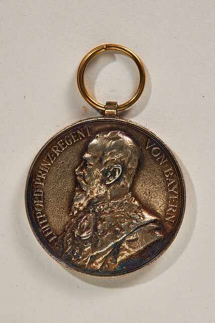 Orden & Ehrenzeichen Deutschland - Bayern : Bavarian Order of Saint George Jubilee Medal.Silver gilt