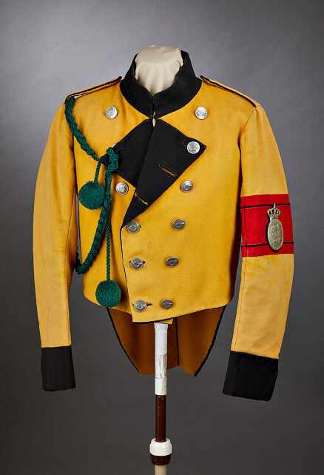 Militaria Deutschland - Württemberg : Uniform for a Wurttemberg Coach Official.Uniform shows light
