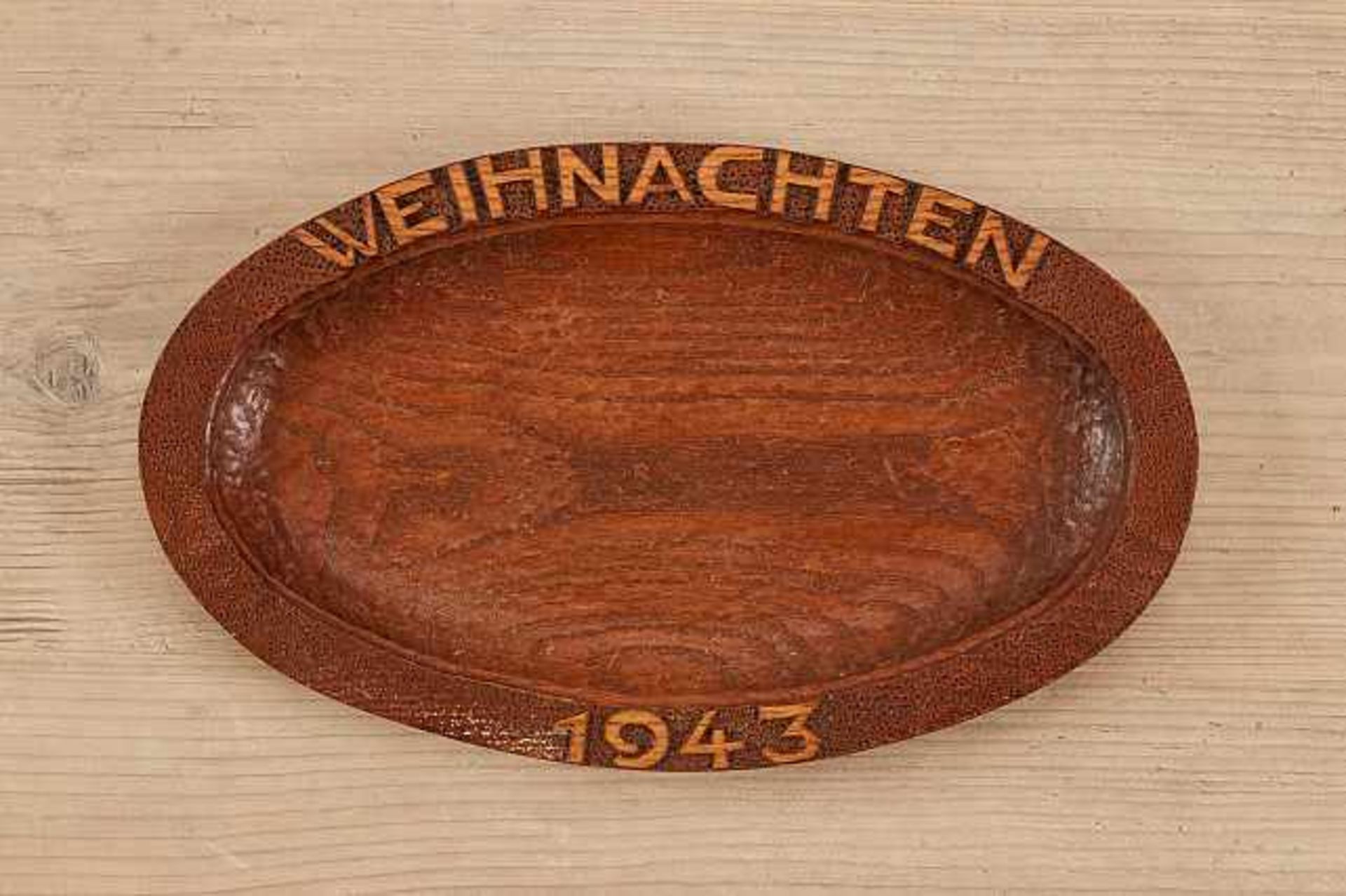 Deutsches Reich 1933 - 1945 - Allgemein : German Trench Art.Large hand carved bowl features "