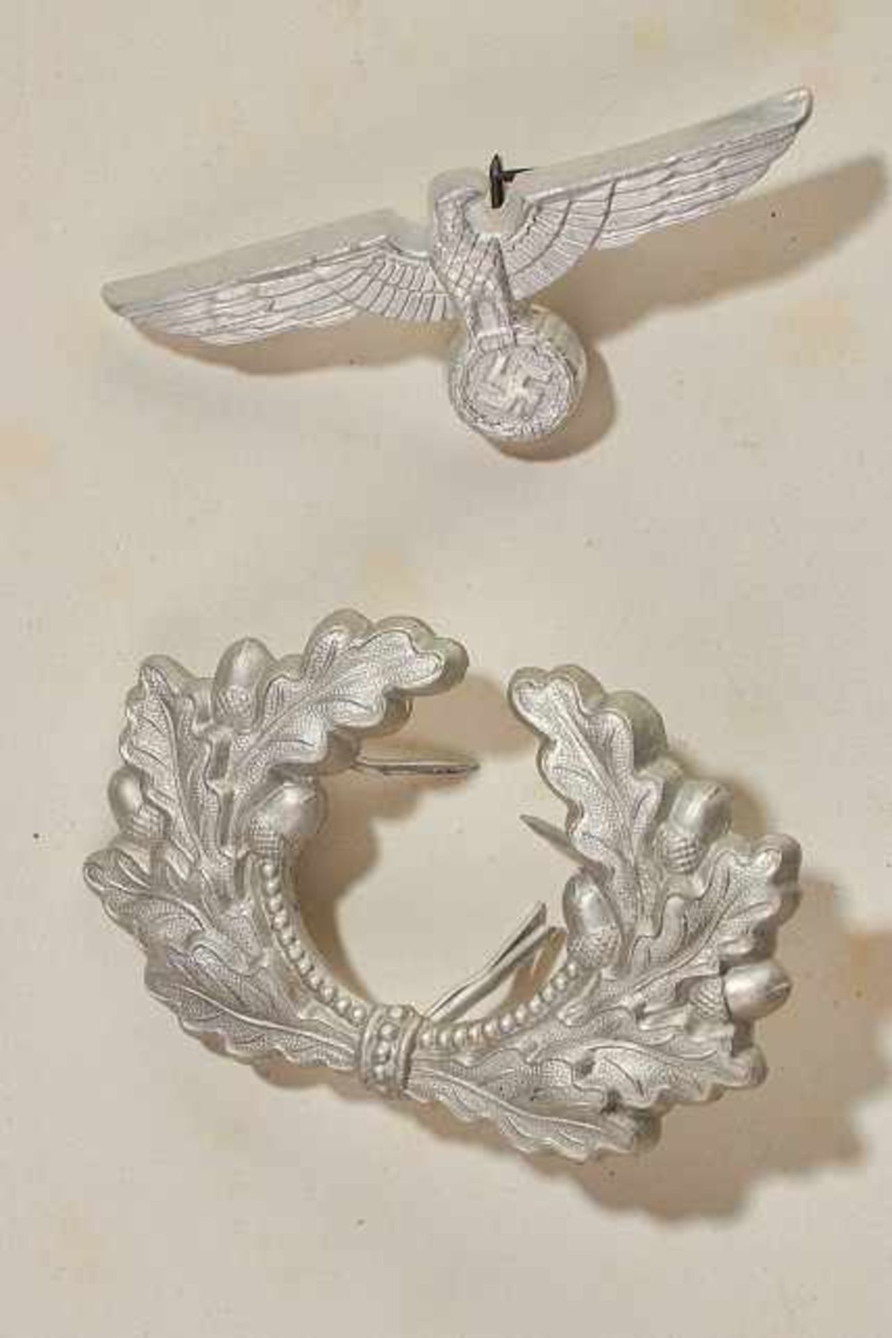 Deutsches Reich 1933 - 1945 - Heer - Uniformen : Army Officers Visor Insignia.Lot consists of an