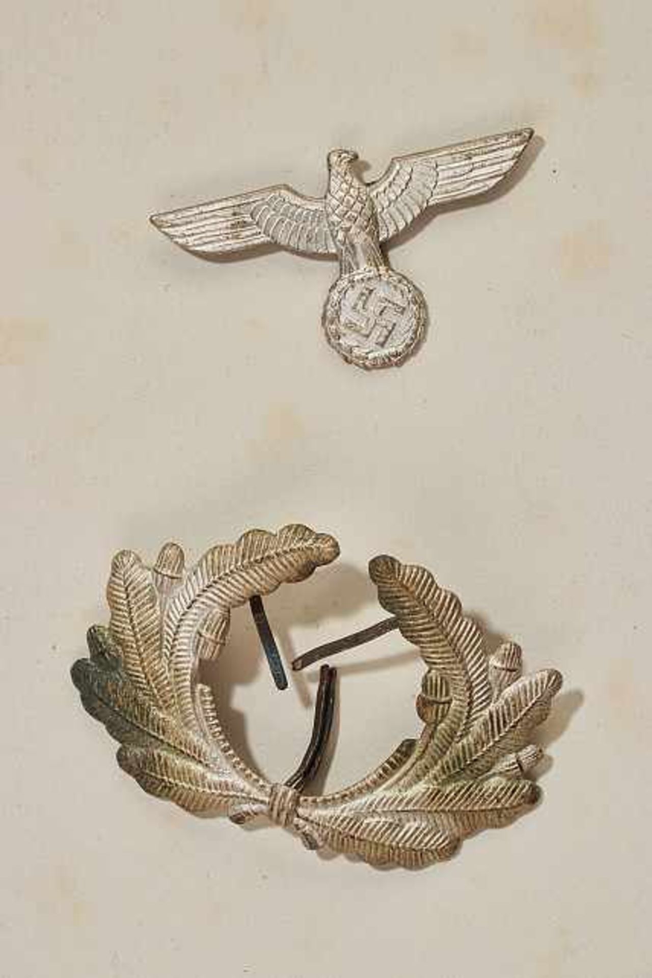 Deutsches Reich 1933 - 1945 - Heer - Uniformen : Army Officers Visor Insignia.Lot consists of an