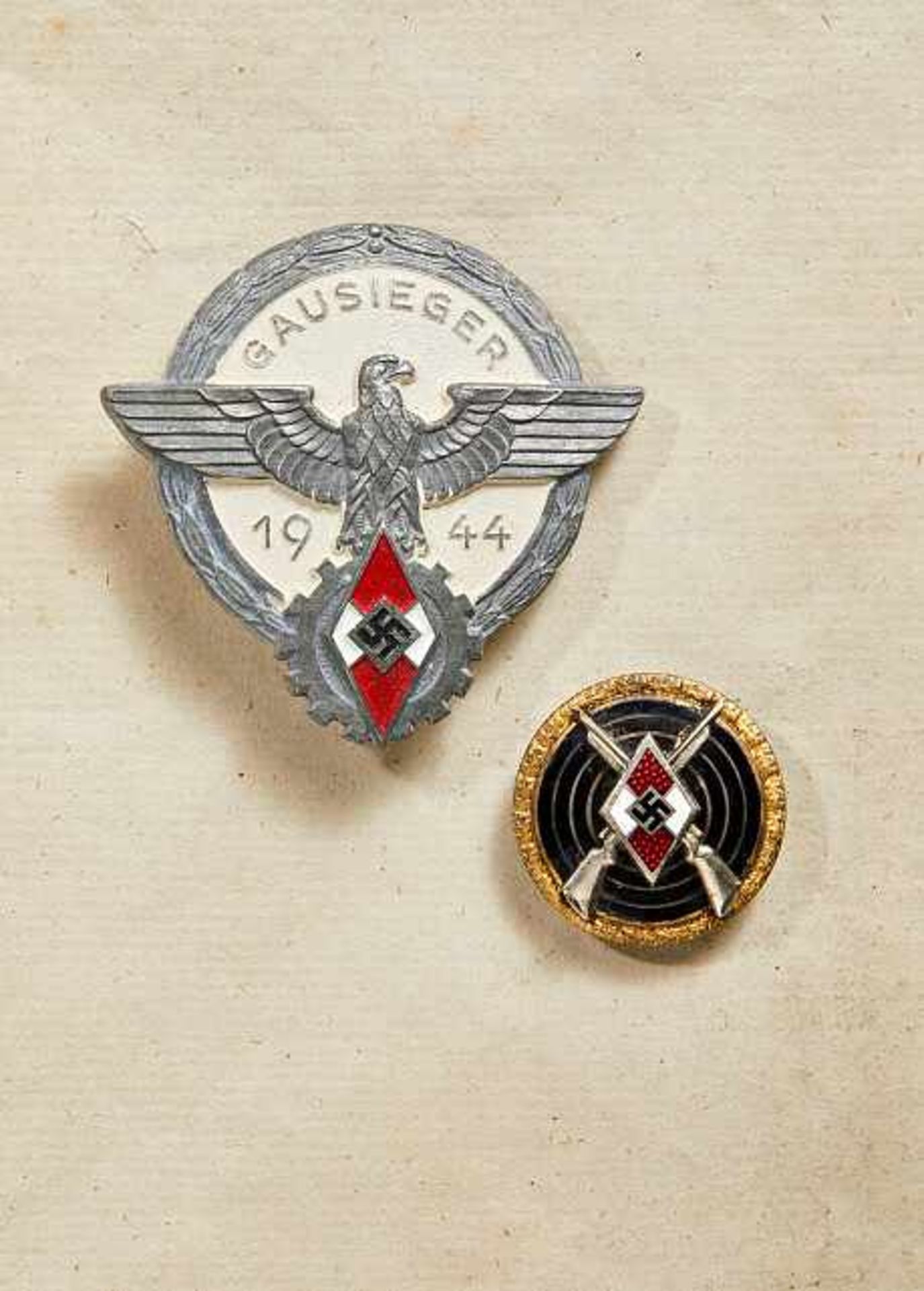 Deutsches Reich 1933 - 1945 - HJ - Hitlerjugend : Hitler Youth 1944 Gausieger Badge.Marked to