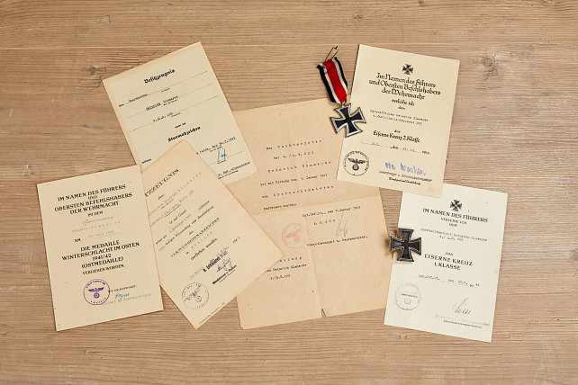 Deutsches Reich 1933 - 1945 - Heer - Uniformen : Artillery NCO Awards and Documents to Listed Parade