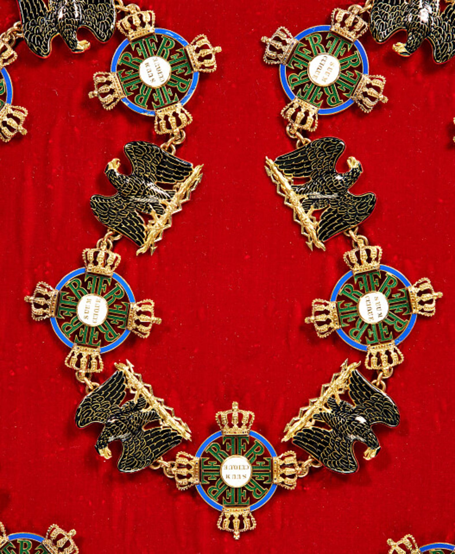 Orden & Ehrenzeichen Deutschland - Preußen : Ordenskette mit zugehörigem Ordenskreuz.Gold und - Bild 9 aus 16