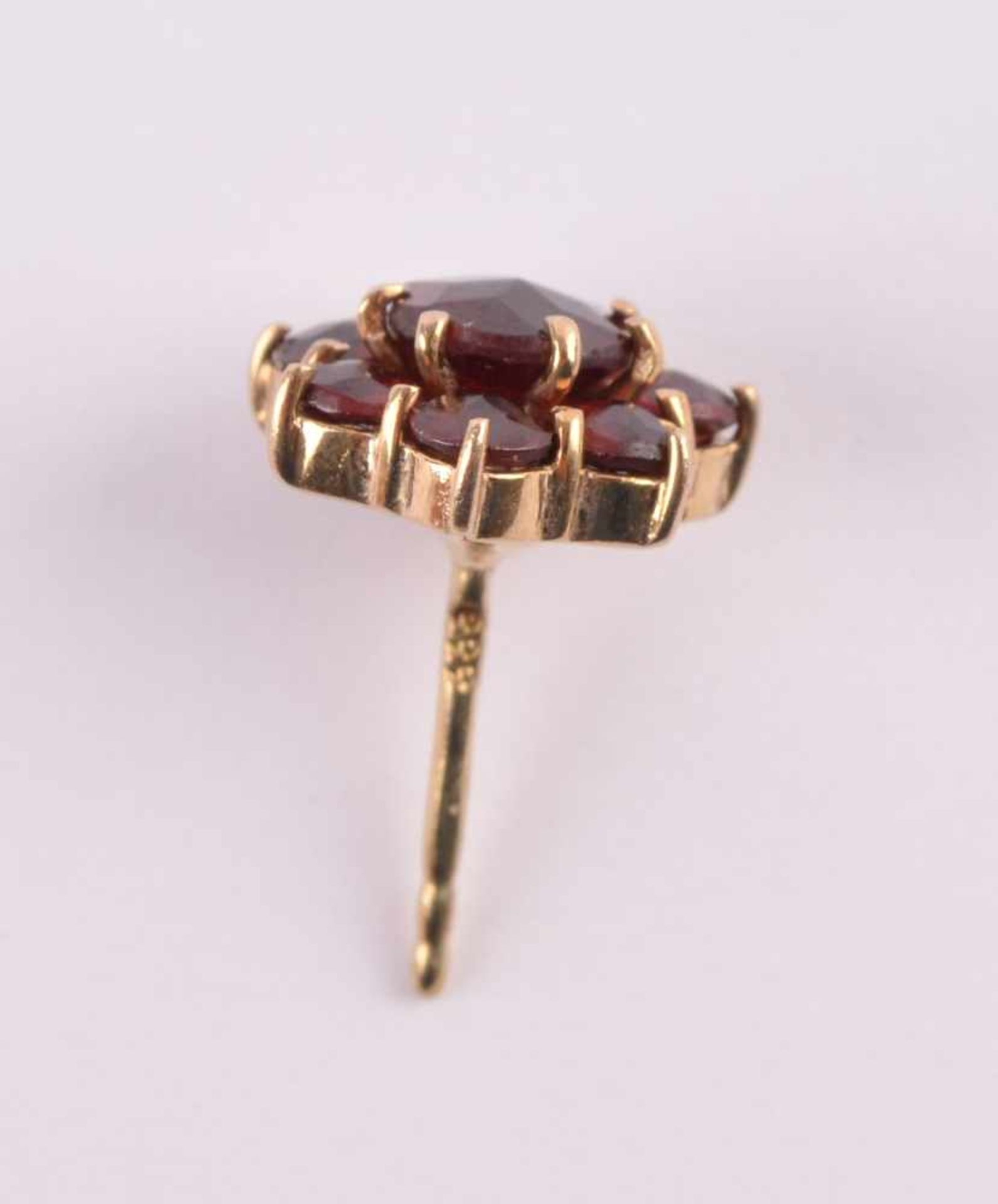 Granat Ohrstecker333/000 GG, 2,3 g, Ø ca. 10 mmGarnet earrings333/000 yellow gold, 2.3 g, Ø - Bild 3 aus 4