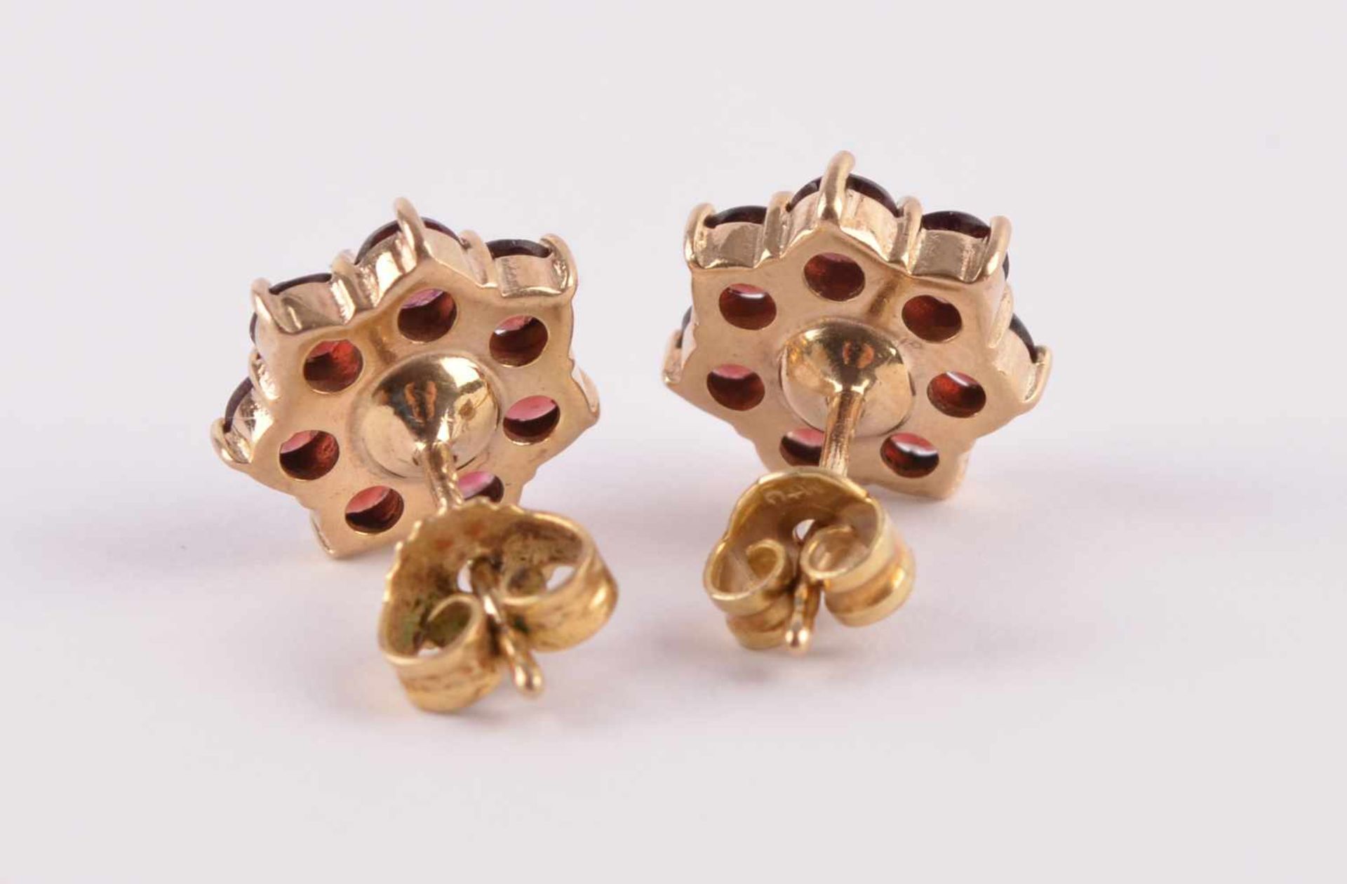 Granat Ohrstecker333/000 GG, 2,3 g, Ø ca. 10 mmGarnet earrings333/000 yellow gold, 2.3 g, Ø - Bild 2 aus 4