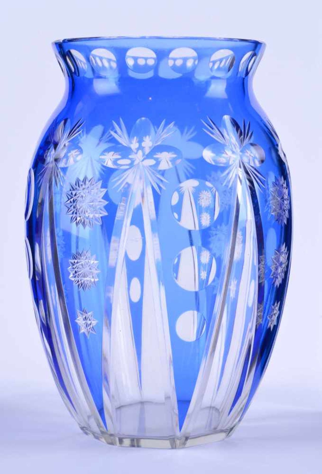 Vase VAL St. Lambert um 1925Kristallglas, Double blue, Joseph Simon 1920-1929, H: ca. 22,5 cmVase