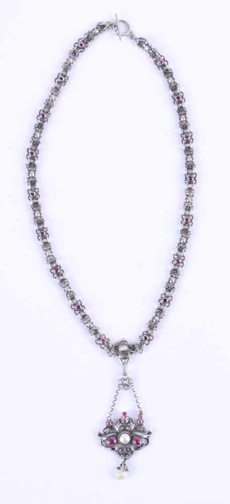 Historismus Kette mit AnhängerKette unedel, mit echten Perlen und Granaten besetzt, L: ca. 41