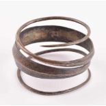 Armreif Asiensogenanntes Primitivgeld, Silber geprüft, Ø 6,2 cm, Gewicht circa 79 gBangle