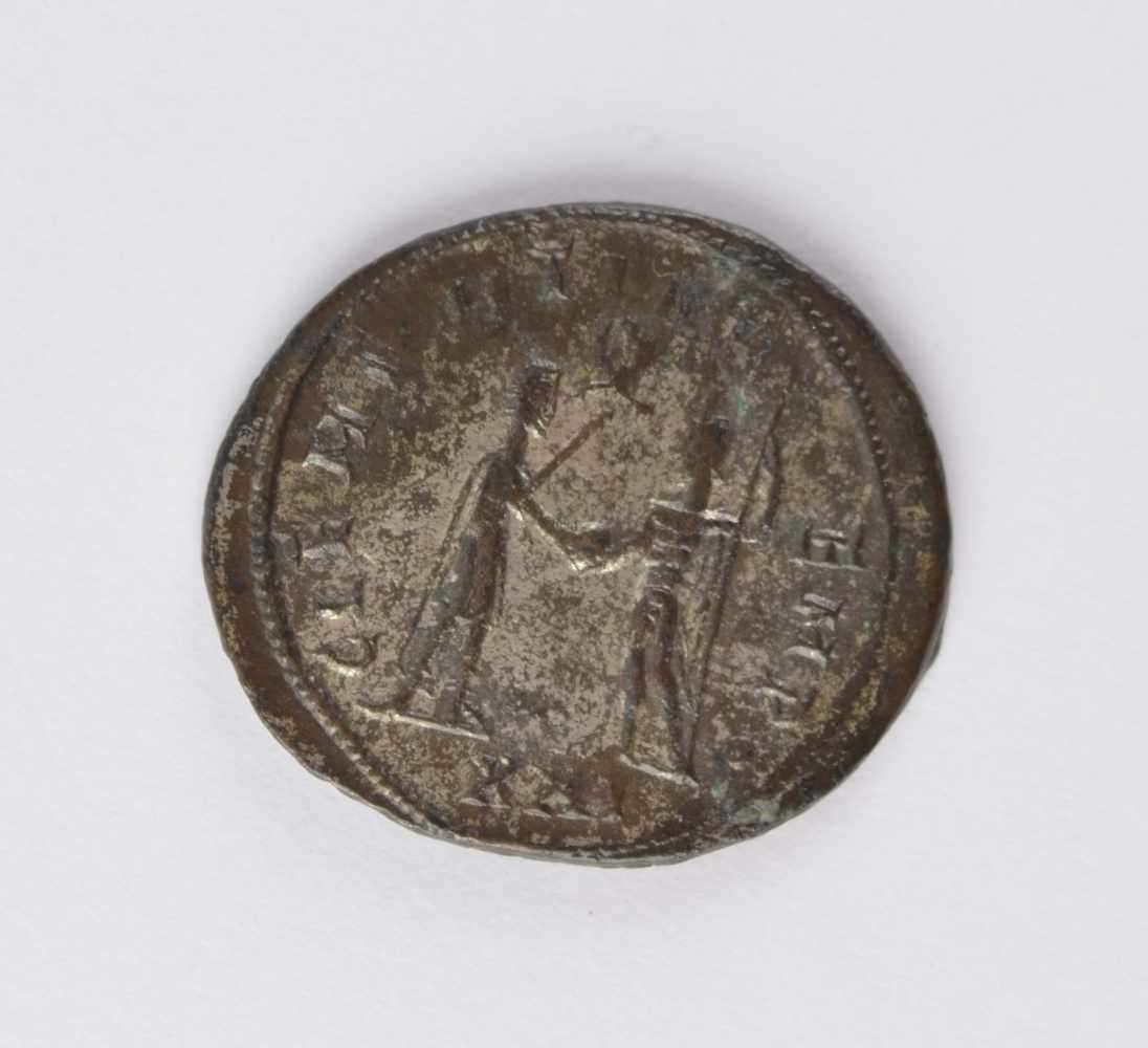 Probus 276-282Antoninian, revers, CLEMENTIA TEMP, Reste von Silbersud, 4,19 gProbus 276- - Image 2 of 2