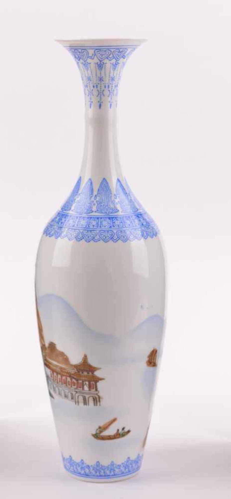 Vase China 19. / 20. Jhd.Eierschalenporzellan, unterm Stand blaue Siegelmarke, H:26 cmVase China - Bild 2 aus 6