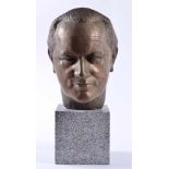 Heinrich KIRCHNER (1902-1984)"Portraitkopf Kurt-Georg Kiesinger"Skulptur - Volumen Bronze, auf