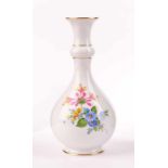 Vase MeissenDekor Deutsche Blume, goldstaffiert, blaue schwertermarke, 1. Wahl, top Zustand, H: 18