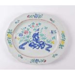 große Famille Rose Schale China 18. Jhd.farbig staffiert mit floralem- und Vogeldekor, oval, 4 cm