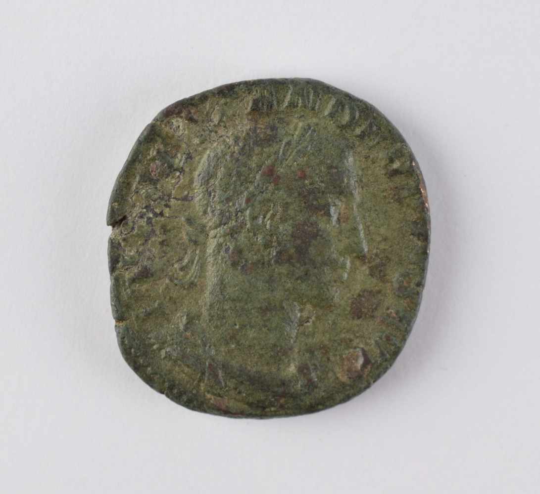Severus Alexander 222-235Sesterz, geprägt in Rom, revers Mars nach rechts, MARS VLTOR S.C., 18,12