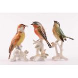3 Vogelfiguren, Karl Ens VokstedtFliegenschnäpper (H: 13 cm), Leinenzeisig (H: 14,5 cm) und